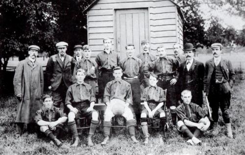 1904-05 Team in front of Shepherd Hut changing room